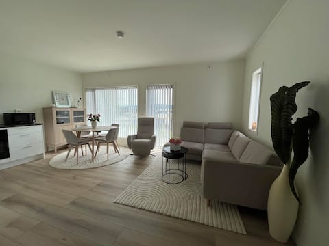 Brand new apartment only 2km from Senja Island