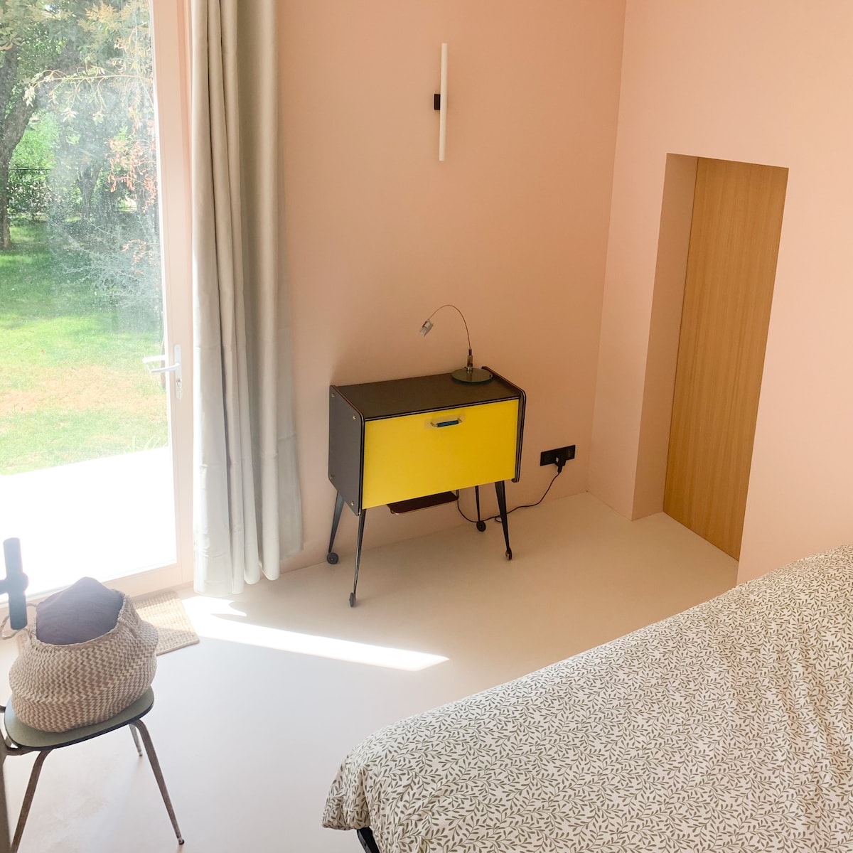 Habitación con vistas al jardín bajo con cuarto de baño y aseo cerca 