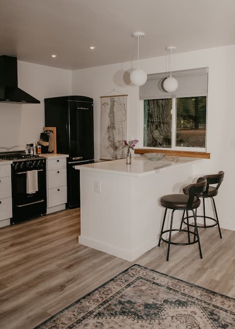 Parkway Grove's Spa Shower & Private Hot Tub