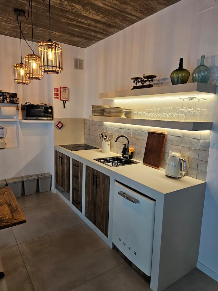 Sunset Guesthouse - Room 1 - Free Breakfast - Aljezur