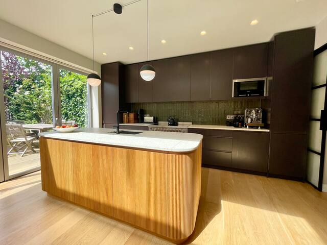 Highbury Fields gallery image 3