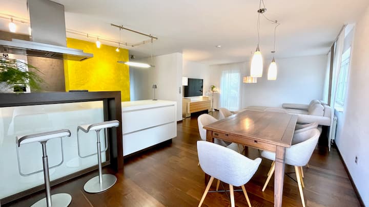 LudwigsHome: Zentral | Parking | 120qm | Terasse