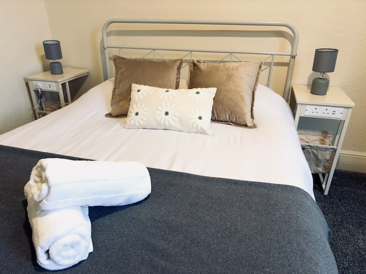 Double Room Near City Center - Manchester
