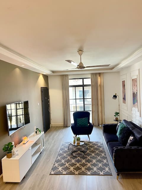 Two bedroom apart/Wi-Fi/Gym/Pool &Backup Power-2A