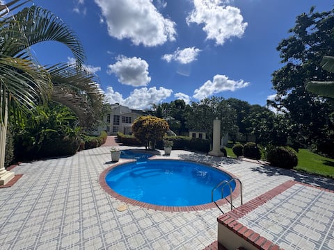 @Villa Sanchez