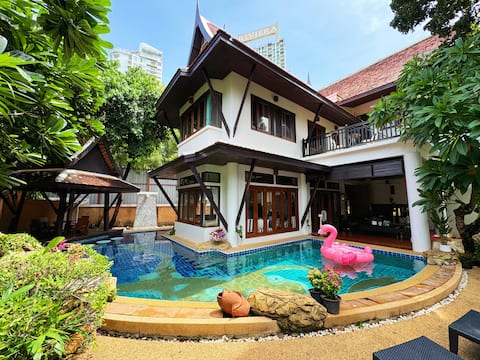 No.8 jomtien villa near the sea&711