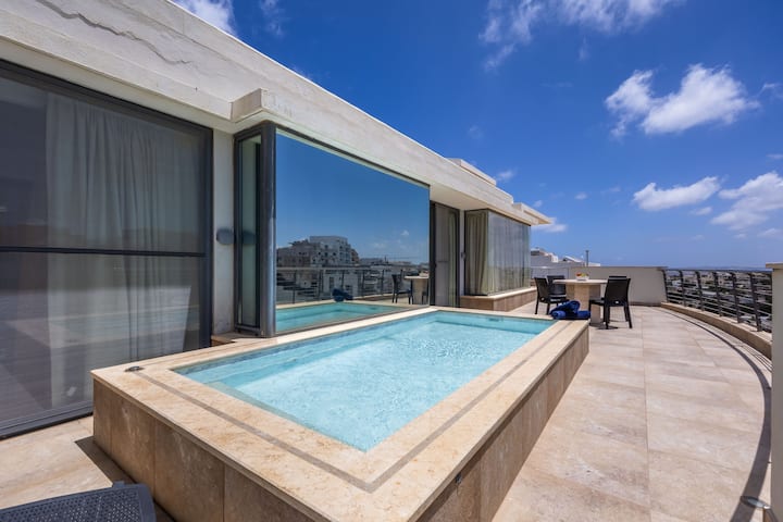 Mellieha Penthouse With Pool And View By Homely - Malta