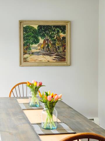 Quaint House | Nature | Hottub | Family | 4 cars gallery image 5