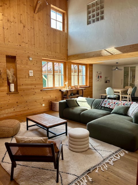 • La Petite Étable • family village house