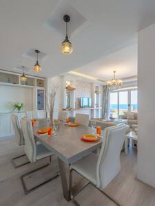 Telal Villa overlooking the sea