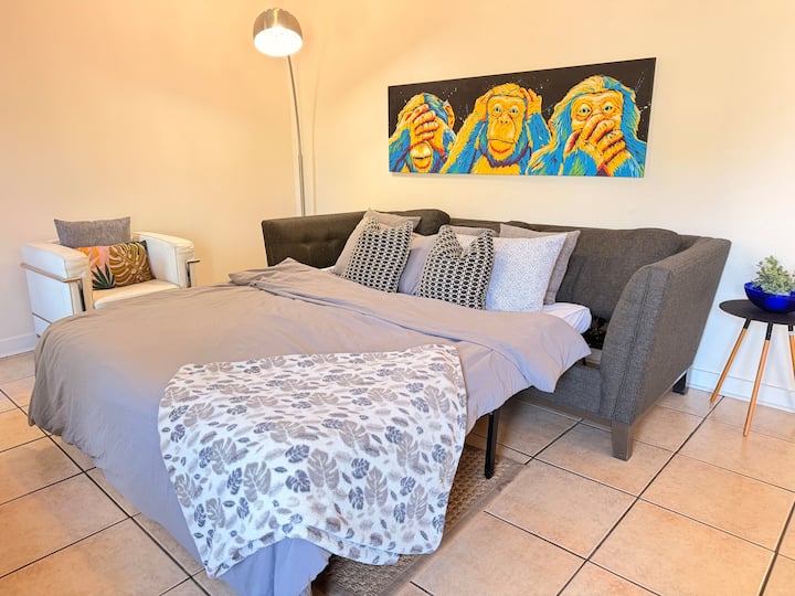 Cozy Duplex • Heart Of Tampa • Walk To Dining - Tampa, FL