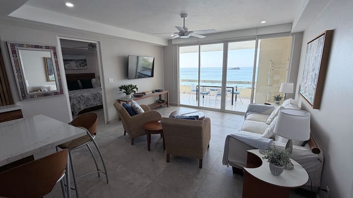 Beach Front Condo At Monarca - Ixtapa Zihuatanejo