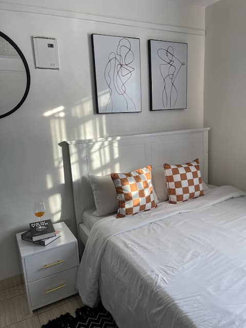 Urban charm studio retreat