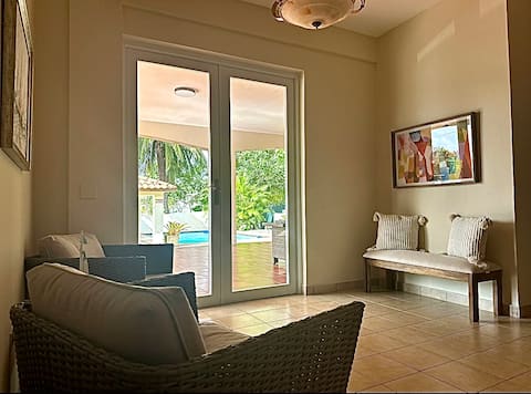 Top performing Airbnb: Paradise Palm - Entire Private House in Breñas