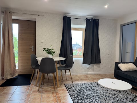 Apartment with garden. Panoramic view