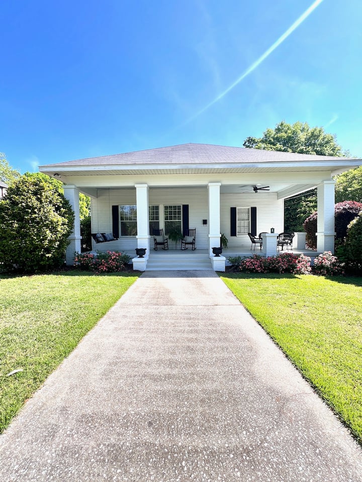 Auburn Gameday / Graduation - Historic Home