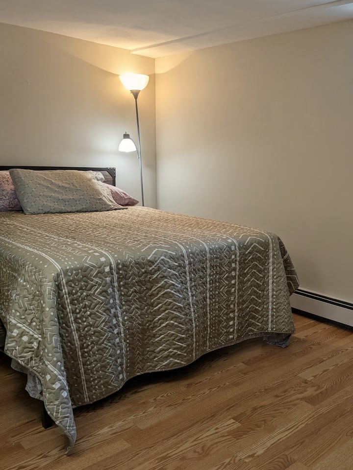 საძინებელი 1