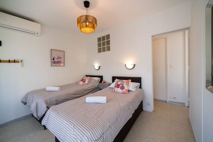 Dhomë gjumi 1