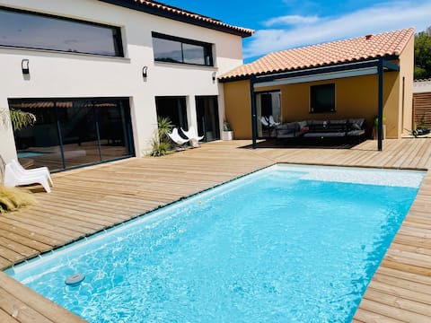Spacious family home with pool