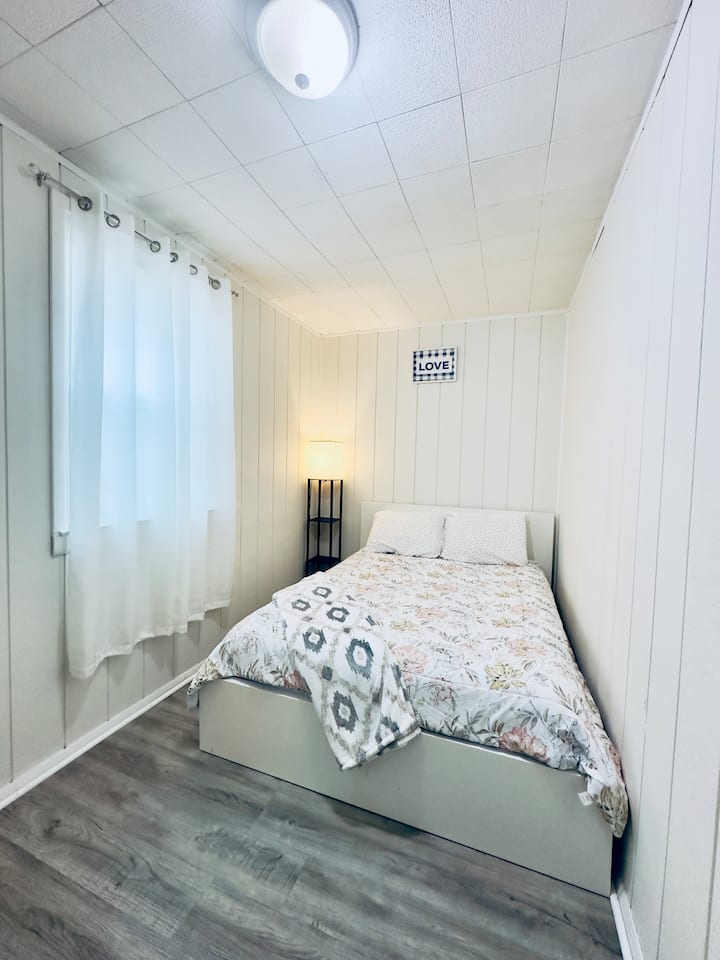 საძინებელი 1