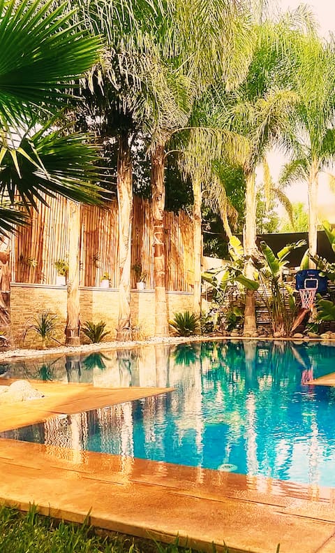 Exotic villa/pisc.chauffée/menage/billiard/pinpong