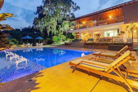 Exotic Paradise north of Medellín (Barbosa).