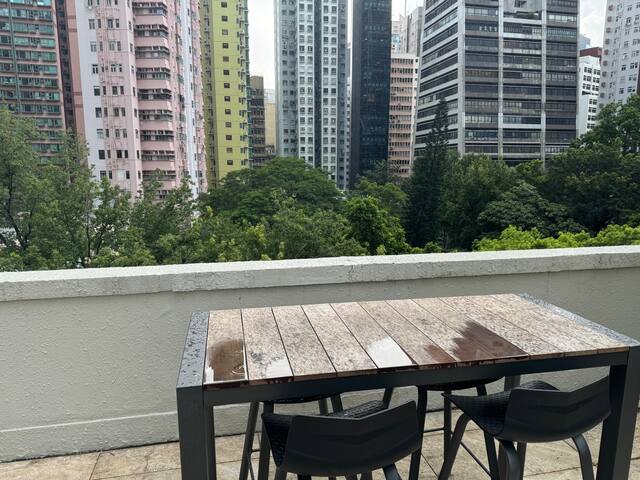 Hollywood Road Duplex gallery image 5