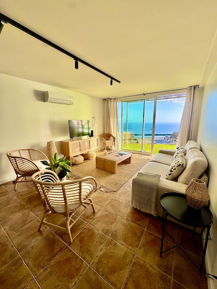 Cliff Ocean Sunset - Villa 2 Private Poll & Garden - Porto Moniz