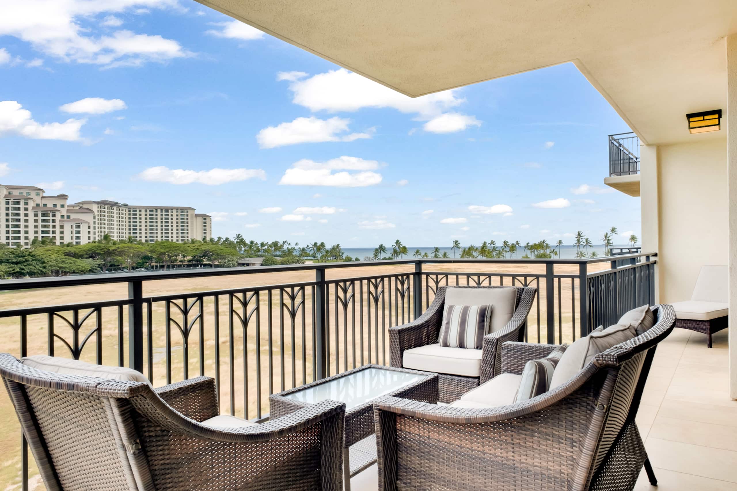 Condo in Kapolei · ★4.94 · 3 bedrooms · 4 beds · 3 private baths - Image 22