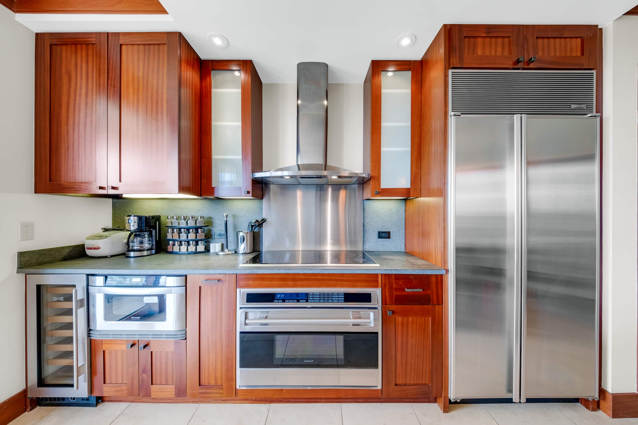 Condo in Kapolei · ★4.94 · 3 bedrooms · 4 beds · 3 private baths - Image 9