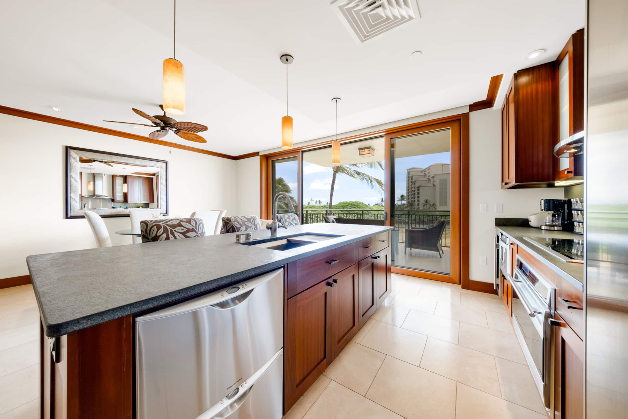 Condo in Kapolei · ★4.94 · 3 bedrooms · 4 beds · 3 private baths - Image 8