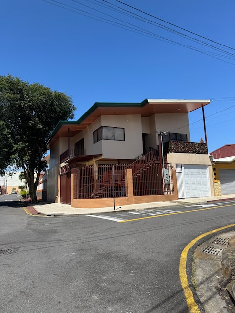 Safe and comfortable downtown apartment