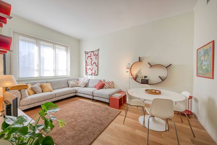 Santa Sofia Apartment, center of Milan, near Duomo