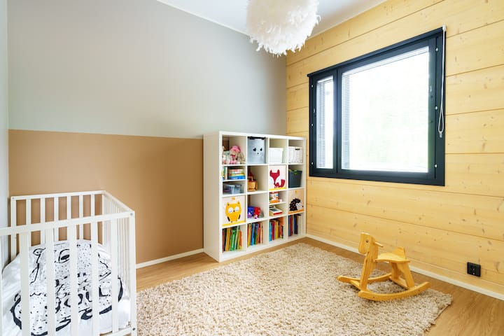 หากต้องการเปลี่ยนเตียงเด็กเล็กผู้พักอาศัยสามารถเปลี่ยนเตียงแยกสำหรับผู้ใหญ่ได้