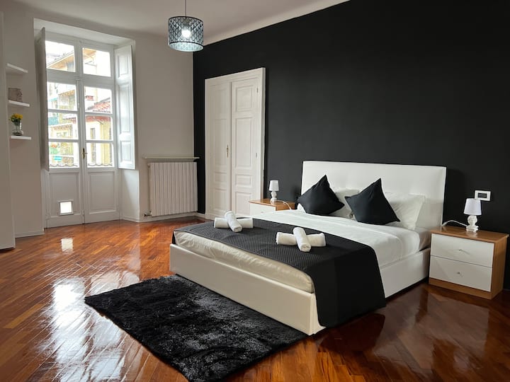 Suite Cernaia, In The Center Of Turin - Turin