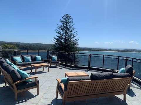 Oceanfront Villa: 6BR Beach Home - Waterfront