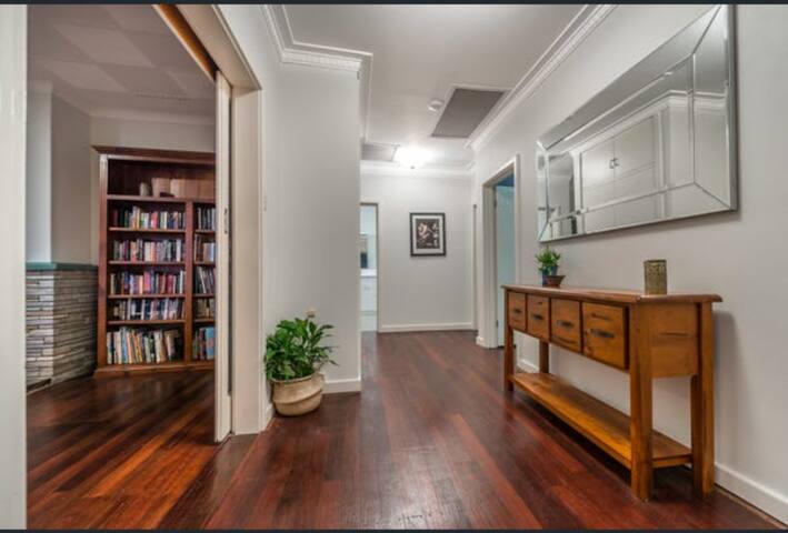 City views, cosy home with pool gallery image 5