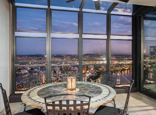 2 level Sky Home in the clouds with car park gallery image 4