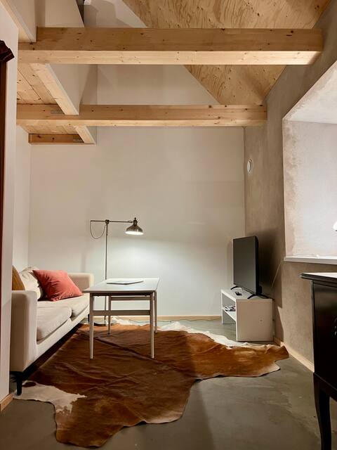 Top Airbnb: Bjärsbo Gård - The Nest in Öster
