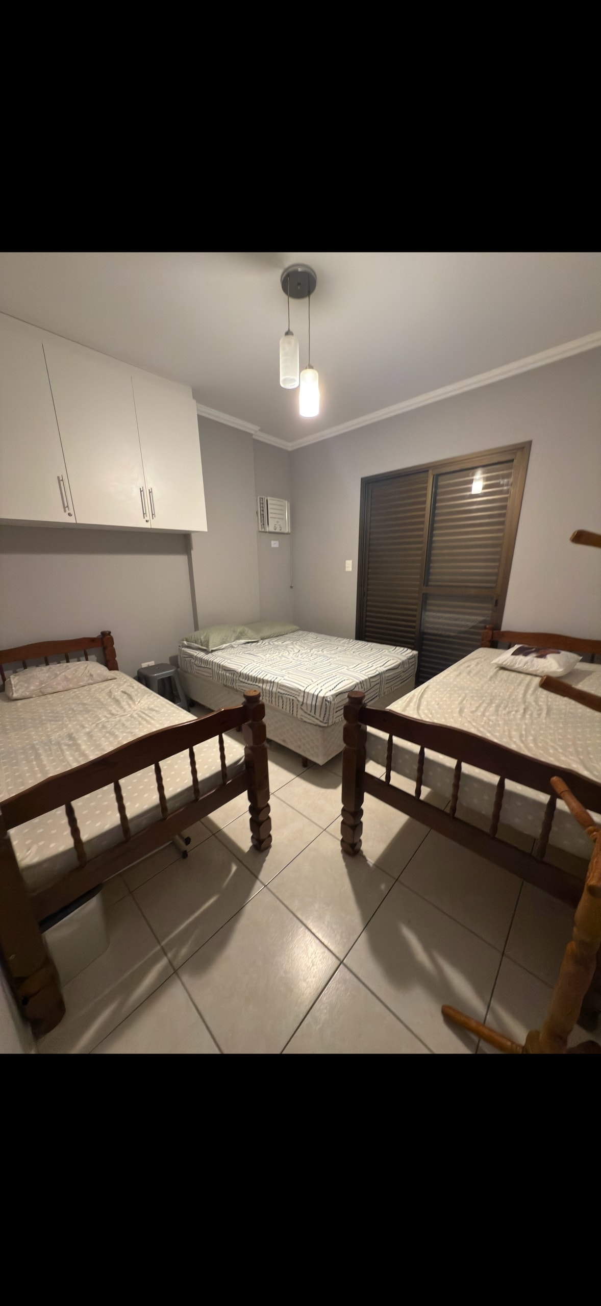 საძინებელი 1