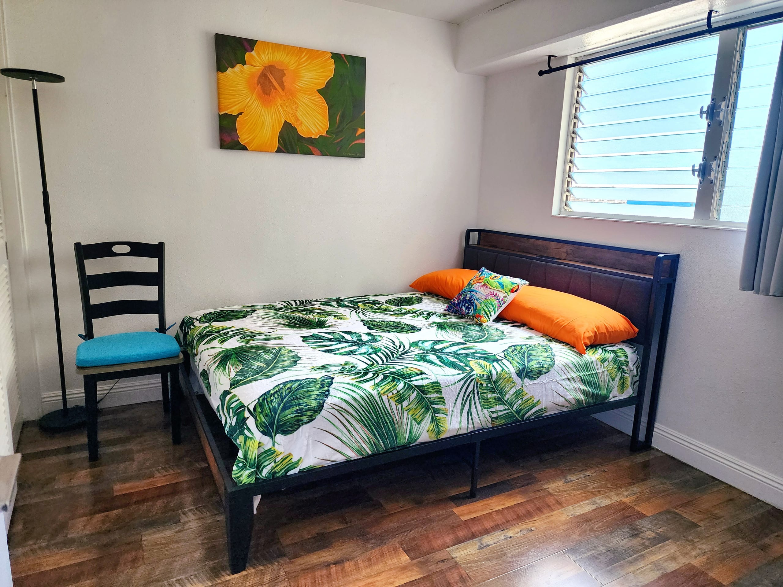 Scenic 2 BR Oasis w/Free Parking - Image 17