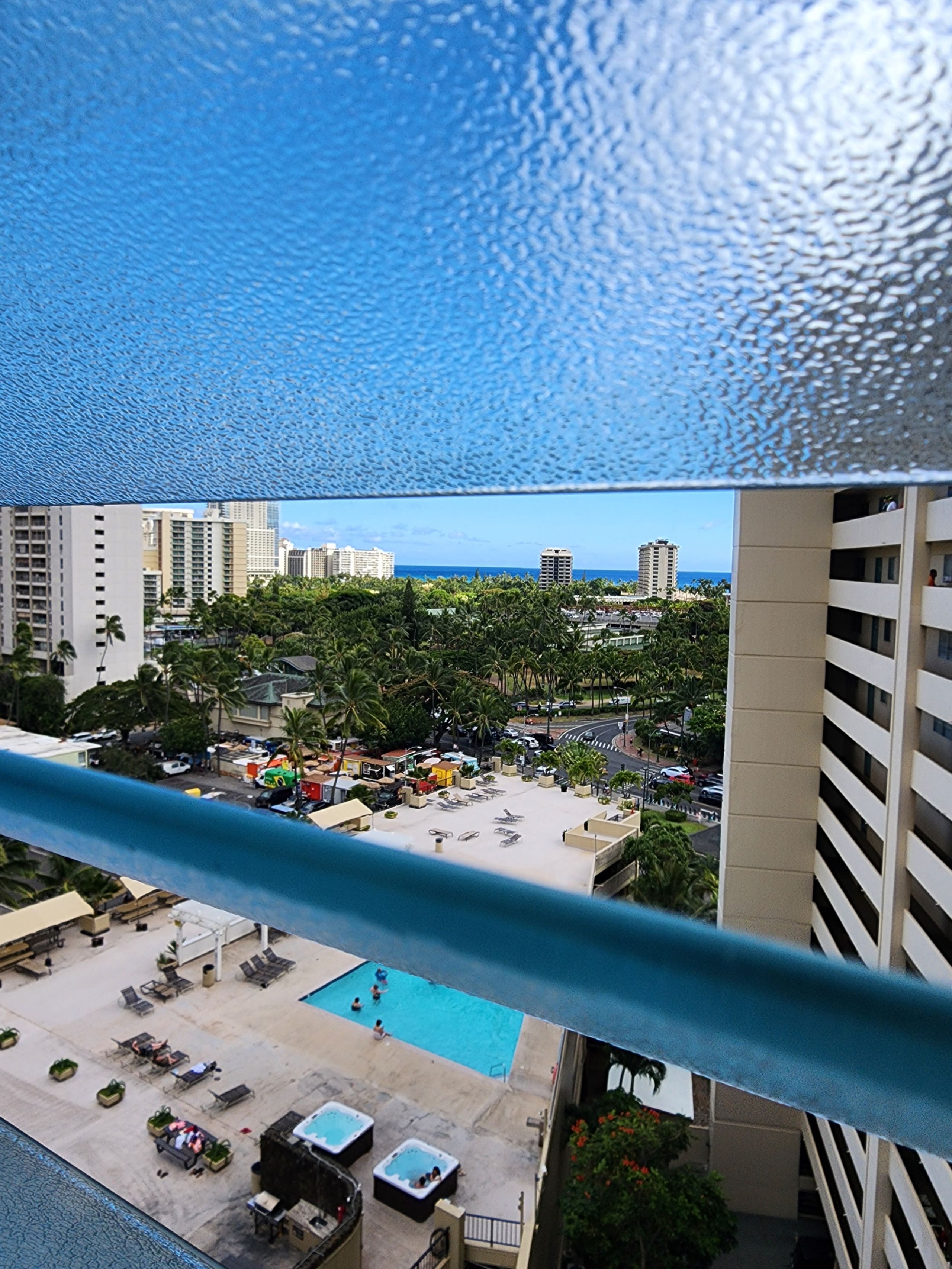 Scenic 2 BR Oasis w/Free Parking - Image 19