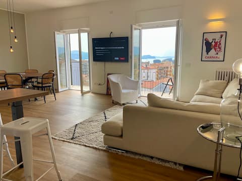 Charm apartment Lake Major View