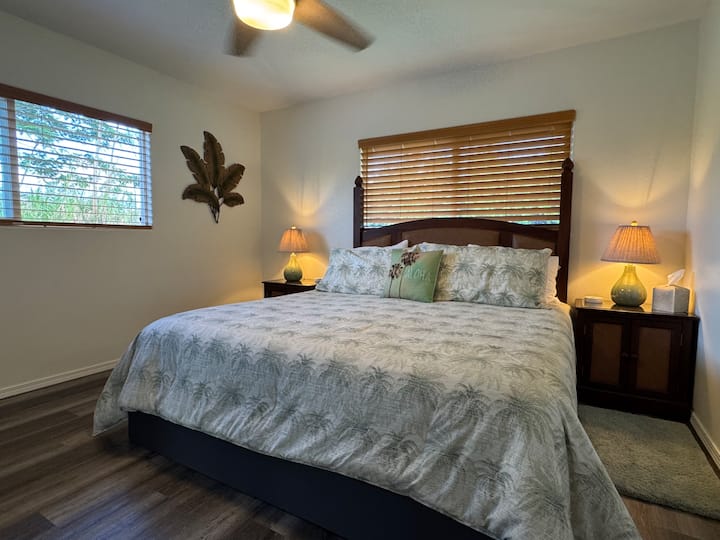 Udoban bračni madrac s noćnim punjačima