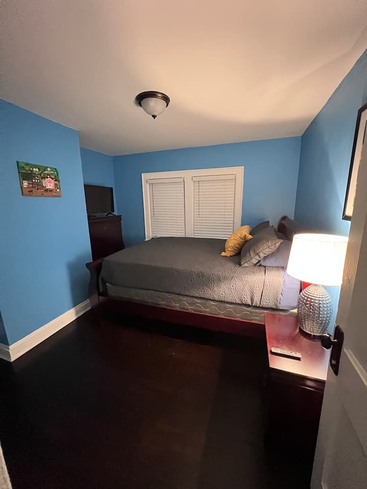 საძინებელი 1