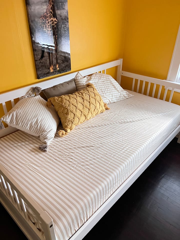 საძინებელი 3