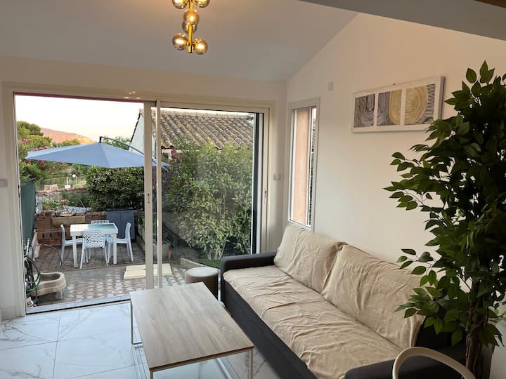 Mini Villa Jardin Jacuzzi ,Vue Mer, 300m Des Plage - La Ciotat