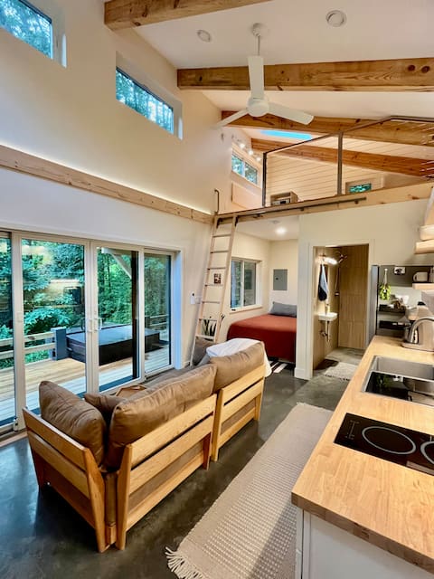 Popular Airbnb listing: Singing Trees Tiny House in Fairview