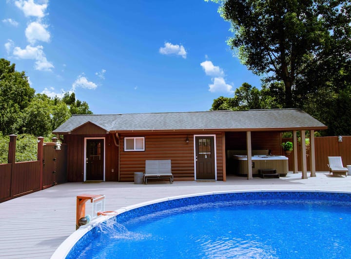 Designer Guesthouse Hottub And Pool Oasis - Nashville, TN