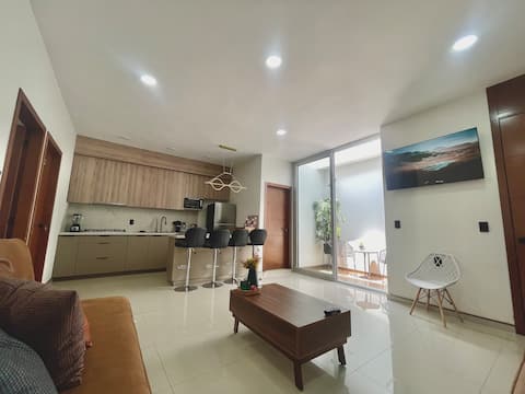 Successful Airbnb property: Luxury Apartment (A) with A/C near the park in Tepatitlán De Morelos